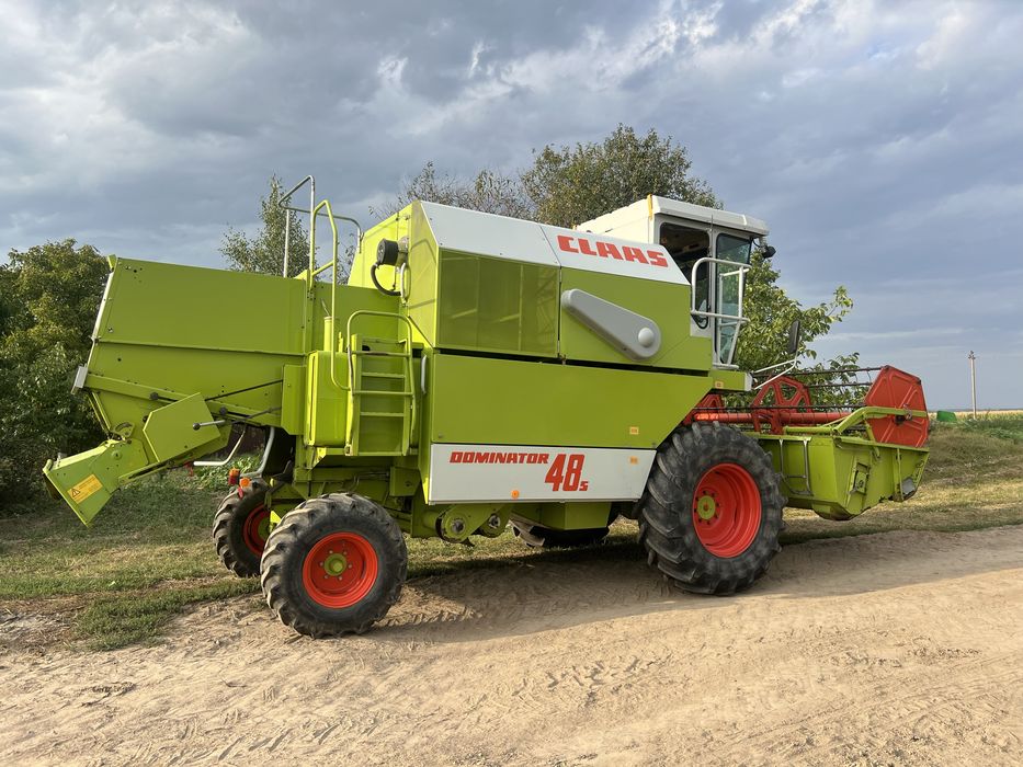 Свіжопривезений комбайн Claas dominator 48s гідравлічна вигрузна
