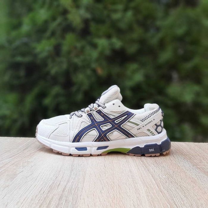 Жіночі зимові кросівки Gore-Tex
