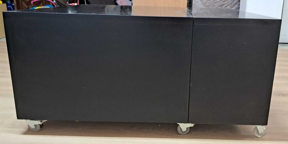 Mesa de centro / Baú em madeira wengué