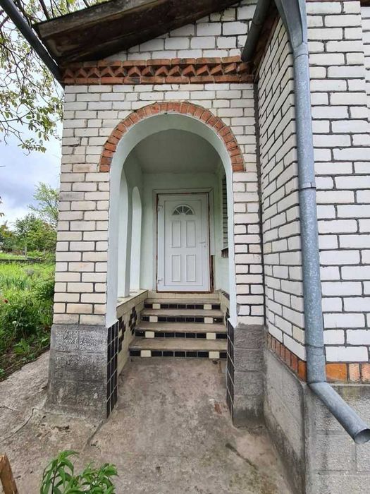 Продаж  будинку м-н Лезнево Терміново