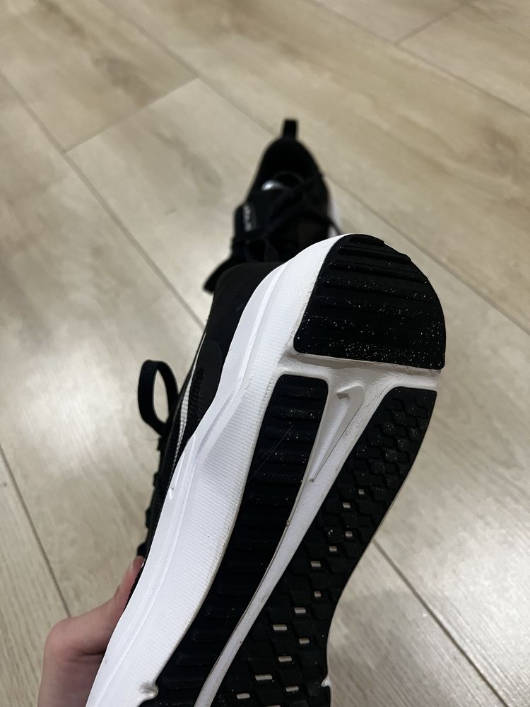 Кросівки Nike