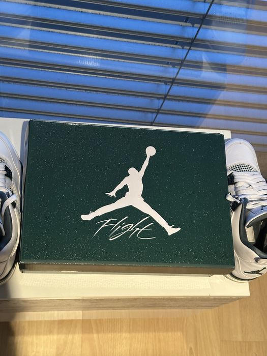 Jordan 4 odionized green