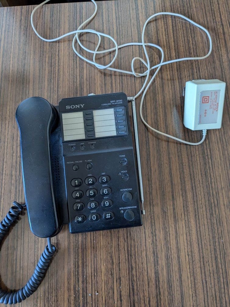 Telefon stacjonarny firmy Sony