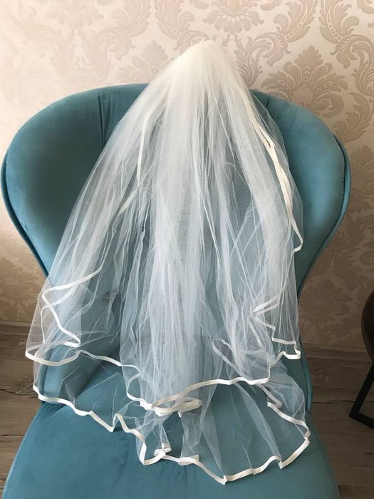 Весільна сукня нова