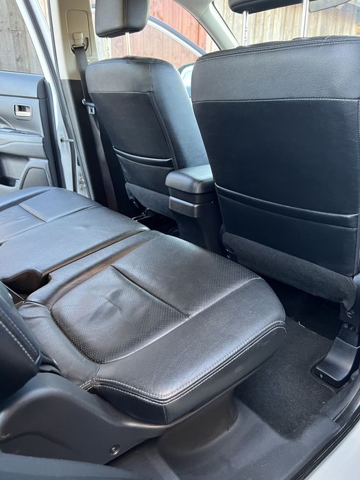 Mitsubishi Outlander 2012