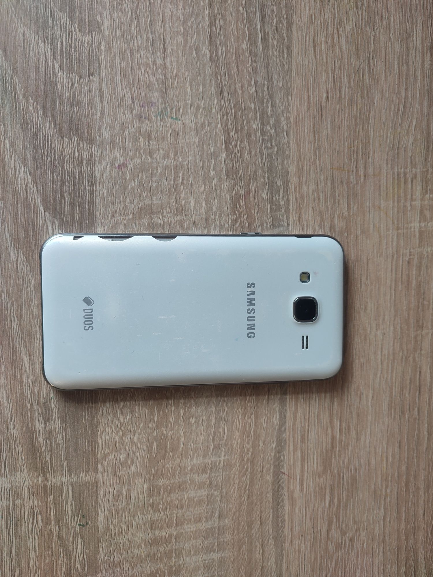 Продам мобільний телефон Samsung j500h