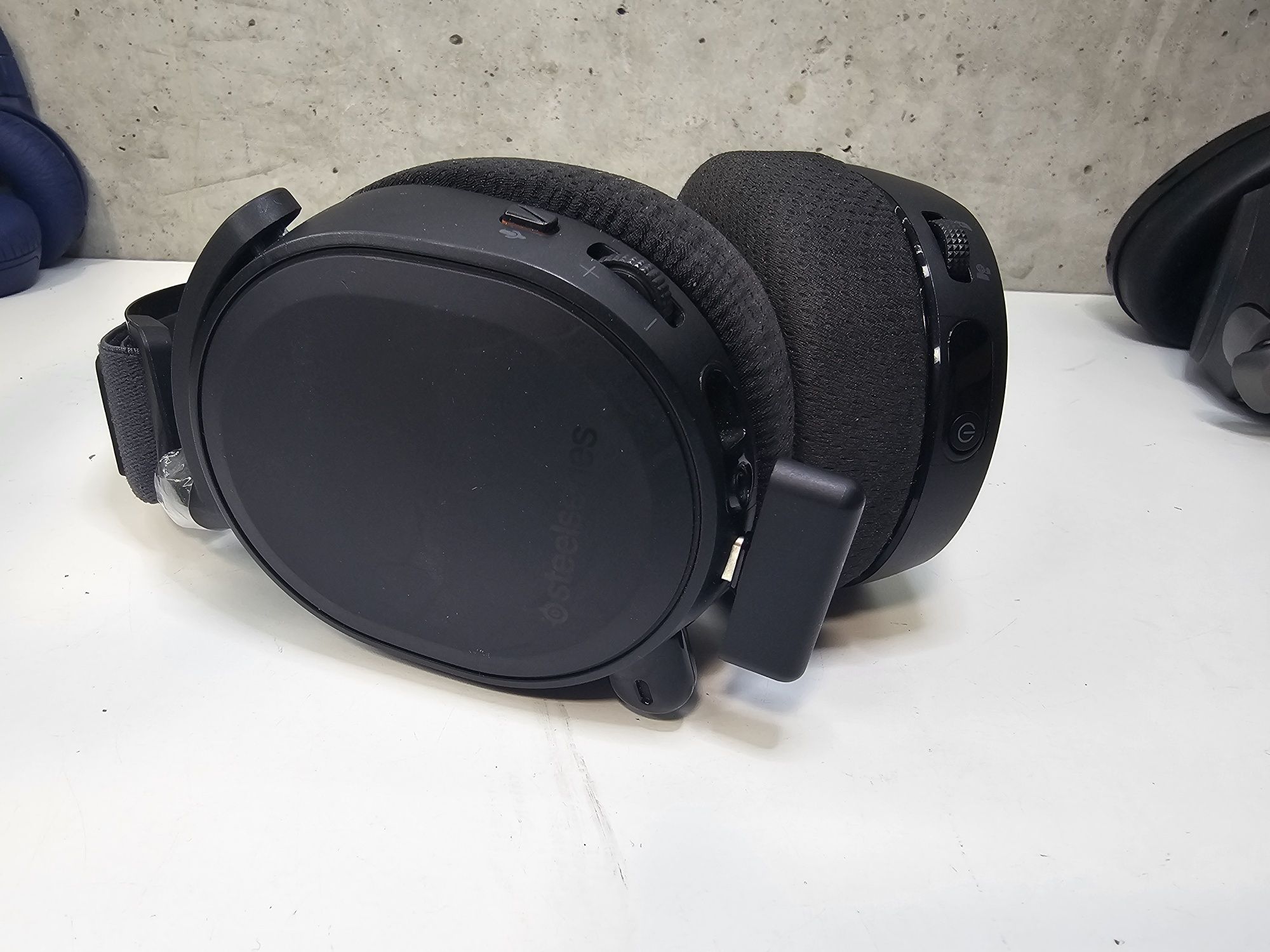 Ігрові навушники SteelSeries Arctis 7+ black