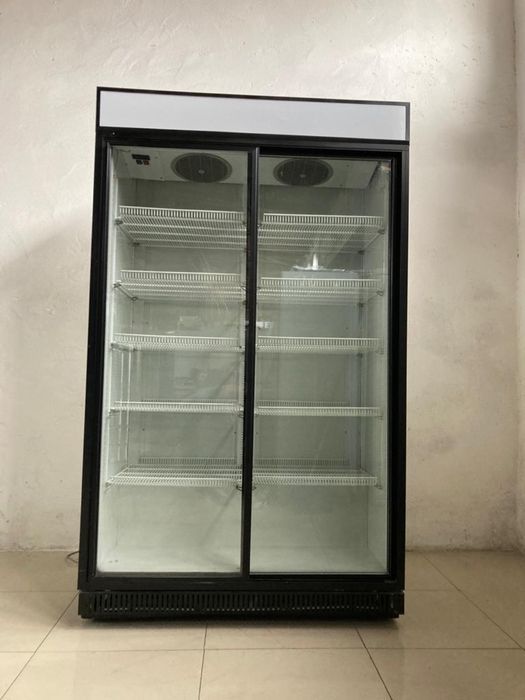 Szeroka 124 cm Chlodziarka UBC 1100 l . Szafa Chlodnia Regał