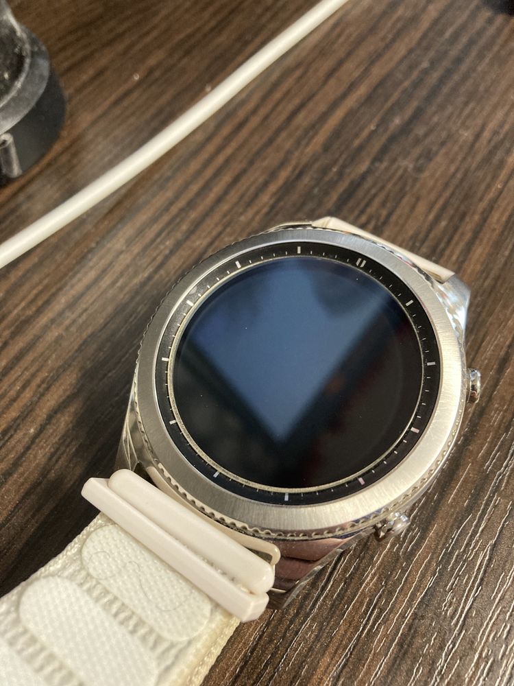 Samsung Galaxy Watch Gear S3 Classic, в ідеальному стані, б/в