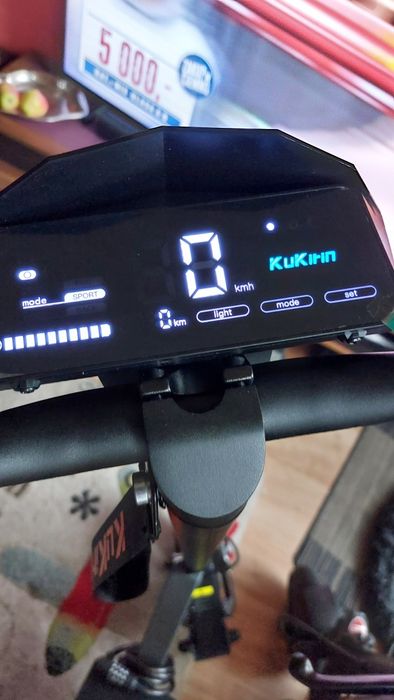 Hulajnoga elektryczna q-kirm G2