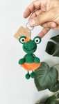 Żaba, żabka, zawieszka, brelok amigurumi szydełko
