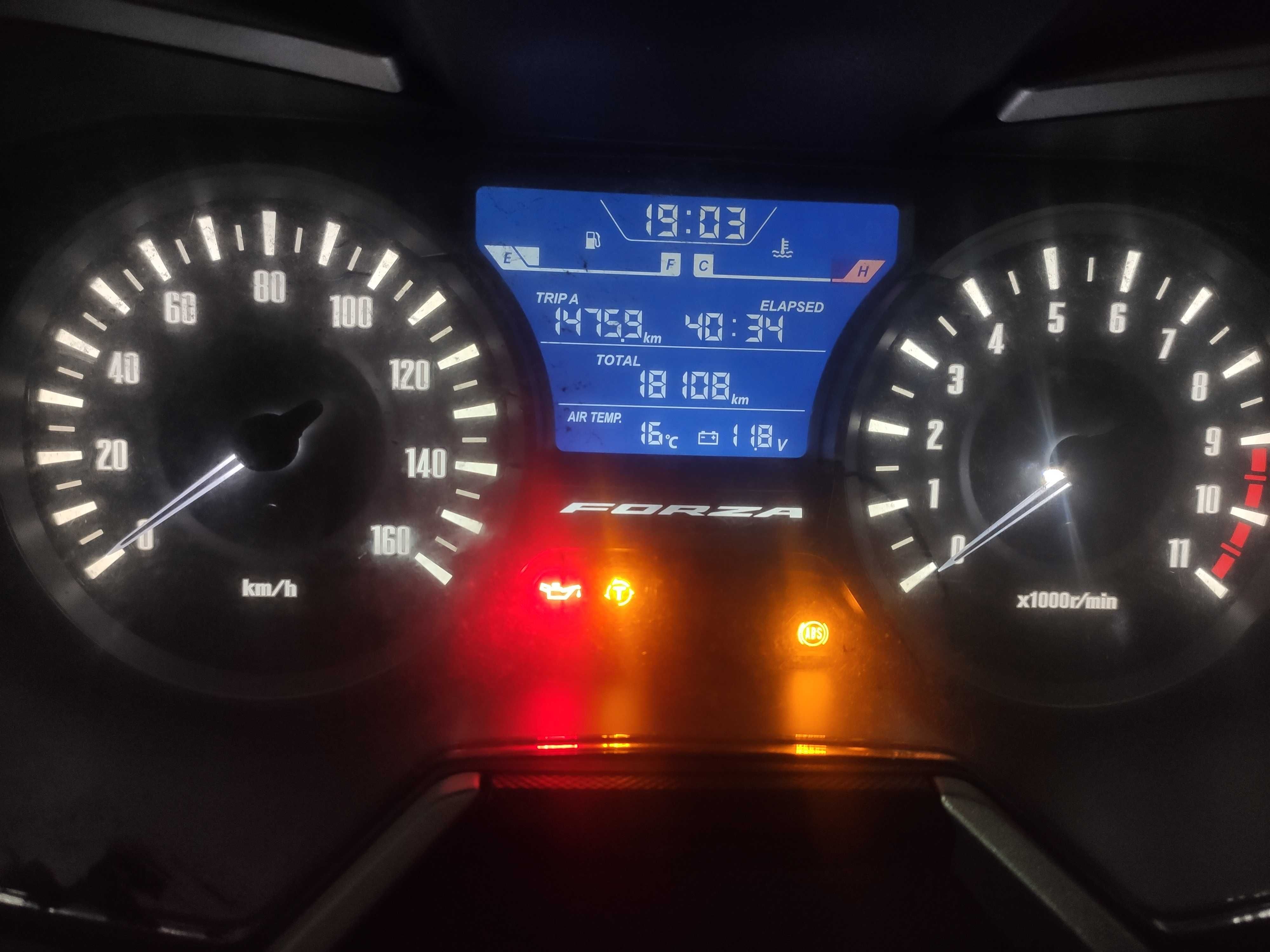 Honda Forza 300 ano 2018 - 18.000km