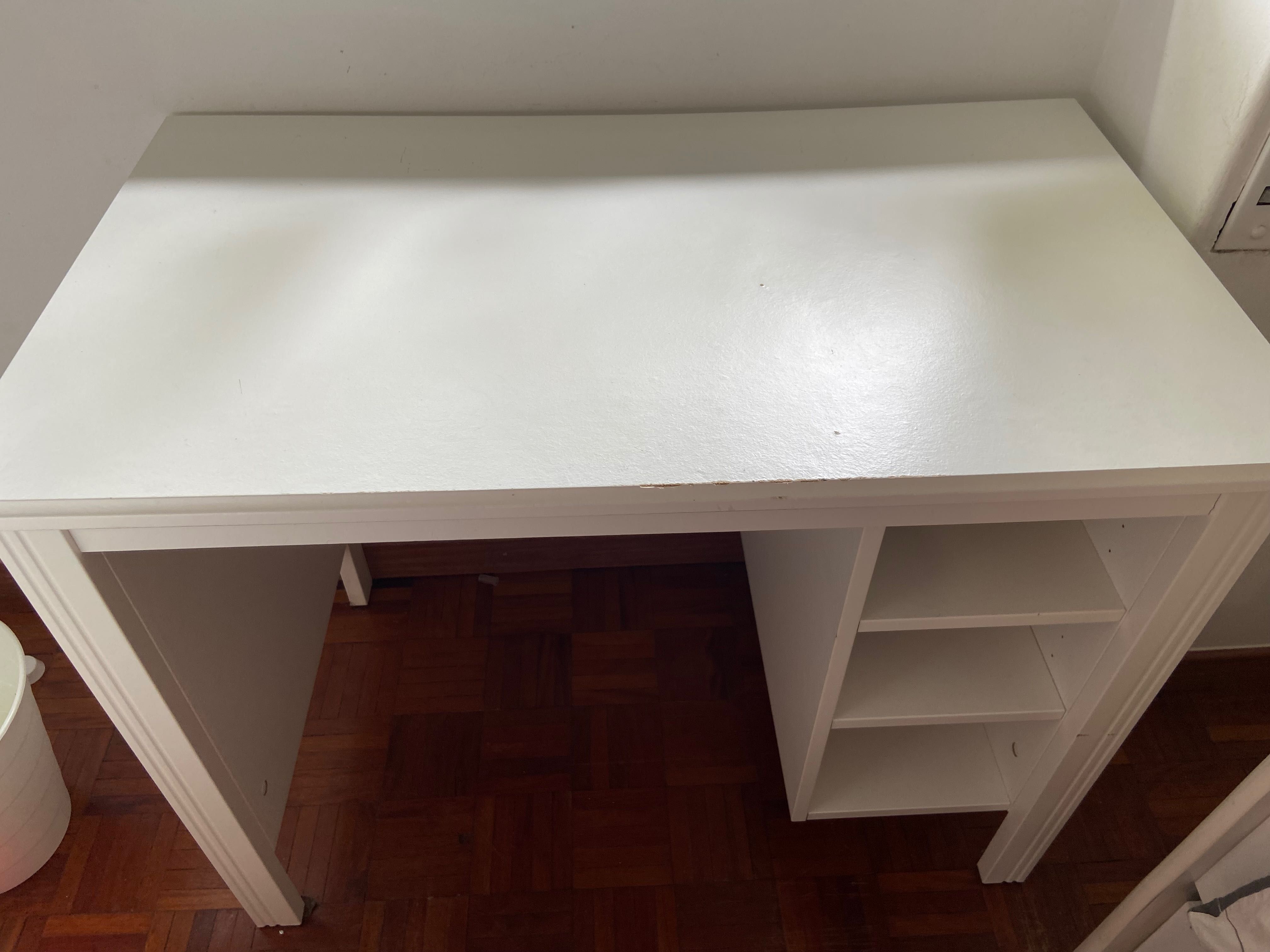 secretária ikea Brusali