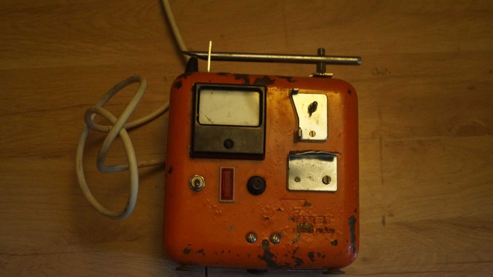 Ładowarka prostownik lampa górnicza Faser R-1  stara solidna PRL