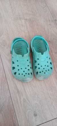 Crocsy 25 klapki buty chłopięce sandały 16,5cm do ogrodu