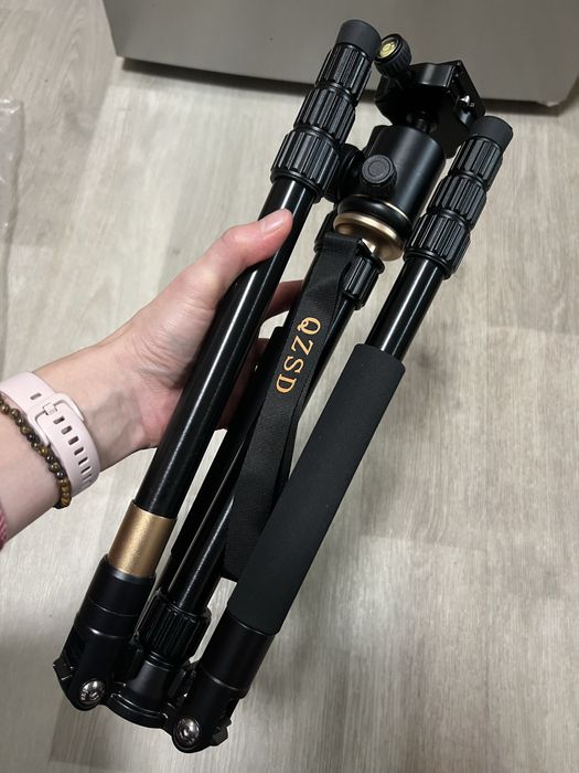 Професійний штатив