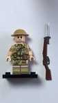 Figurka żołnierza brytyjskiego z br. 4 strony nadruk WW2 komp. z Lego