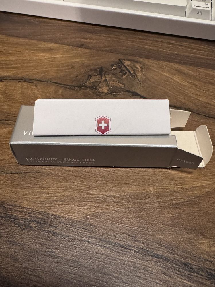 Ніж Victorinox Evolution S101