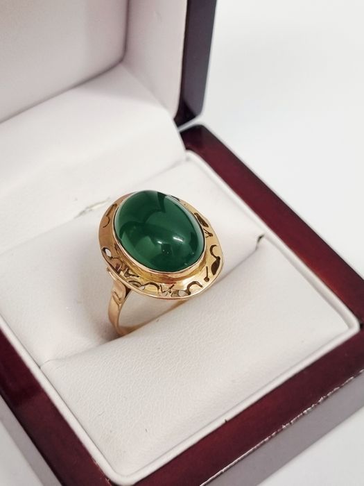 Złoty pierścionek. Złoto próby 585