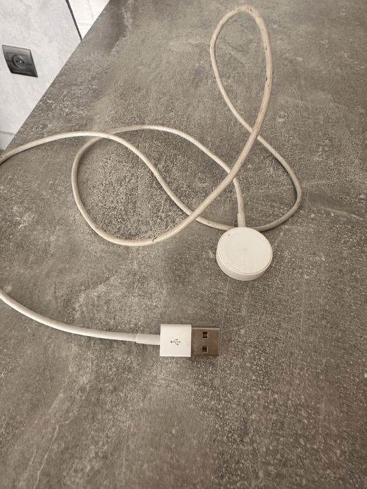 Продам Apple Watch seria 2 ( 42 мм)