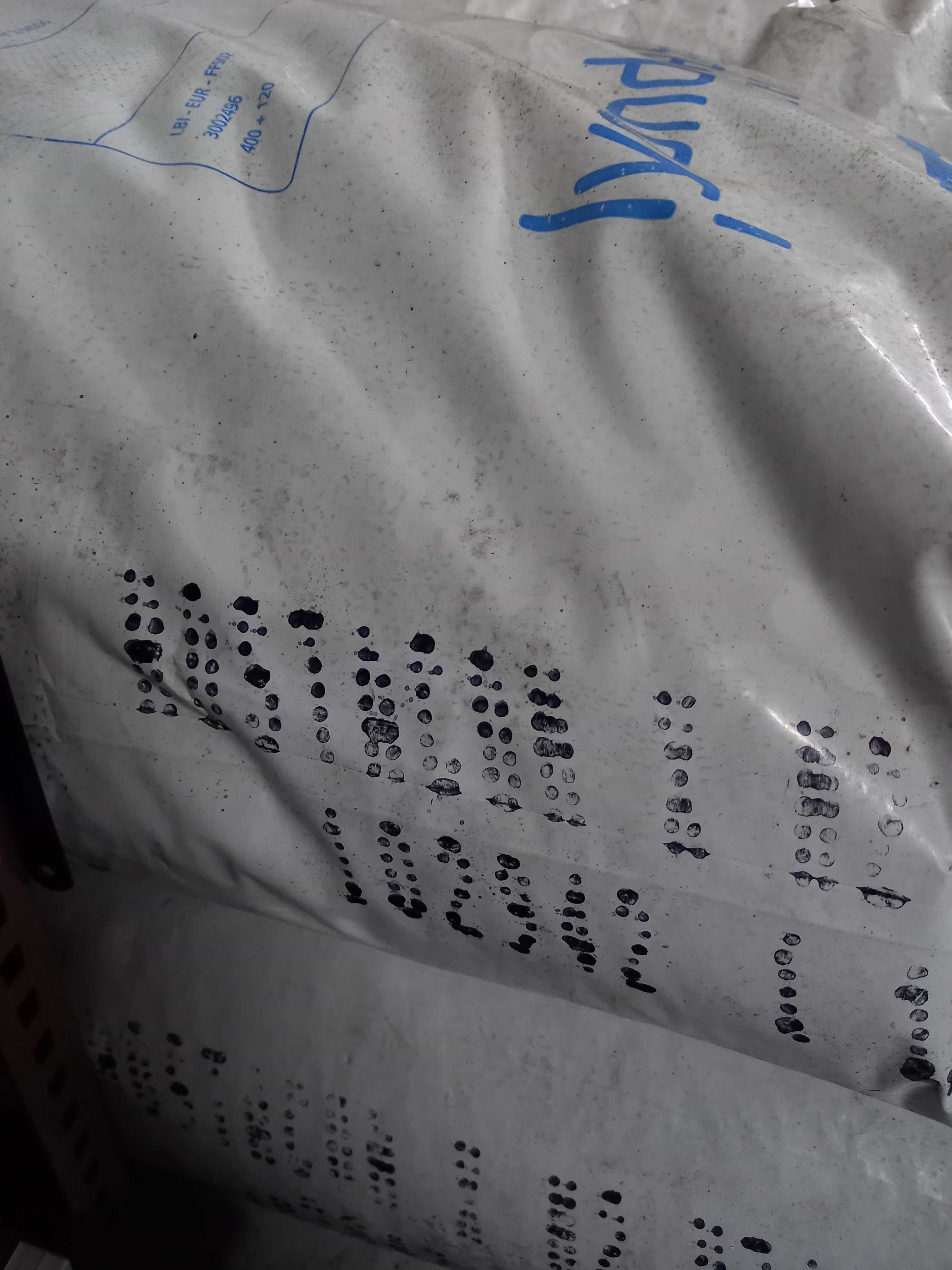 PP (Polipropileno) Hostacom - Sacos de 25kg - material plástico virgem