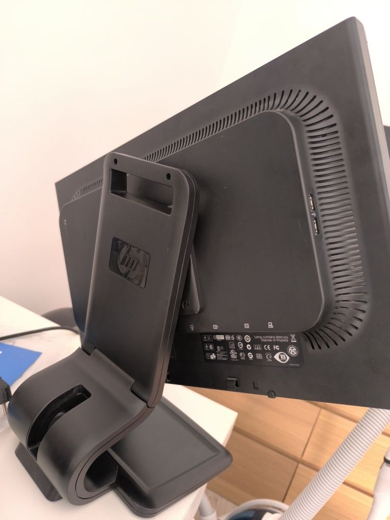 Monitor HP Compaq LA2205wg | 22"