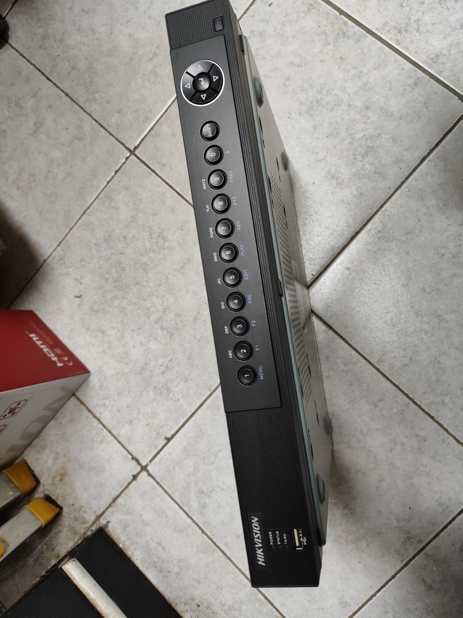 Rejestrator HikVision DS-7208HQHI-SH/A(B)