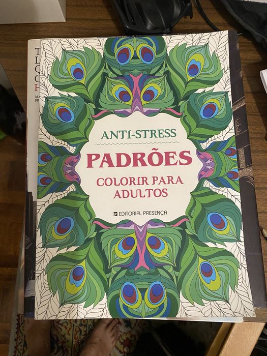 Livro Anti-Stress para Colorir – “Padrões” (Novo, 128 páginas)