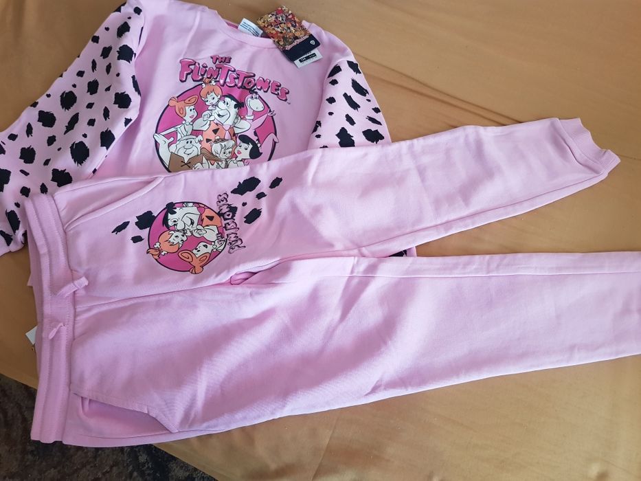 Nowy dres r.134 za 40zl