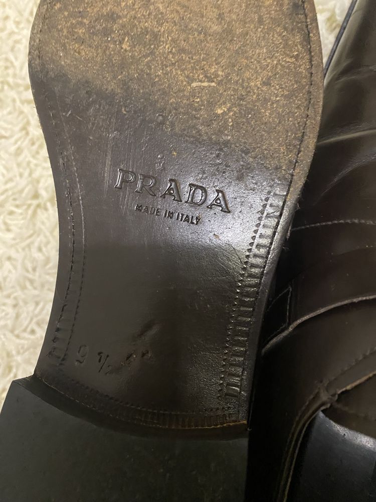 Чоловічі черевики Prada