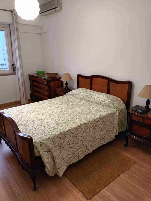 Aluga-se quarto para estudante perto do metro Sete Rios