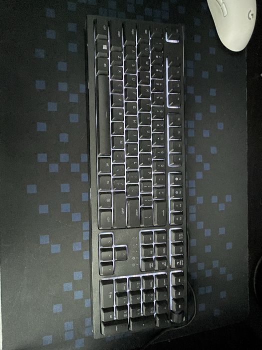 Hybrydowa klawiatura Razer Ornata V2 - OPIS
