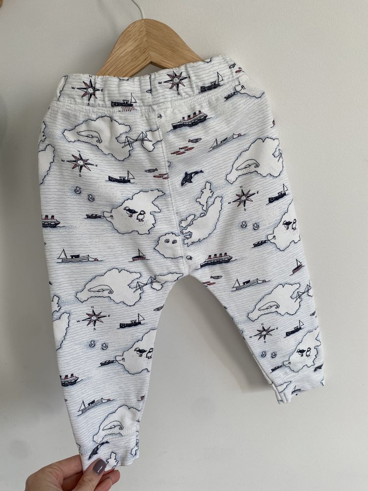 Legginsy newbie 74 białe w statki motyw żeglarski