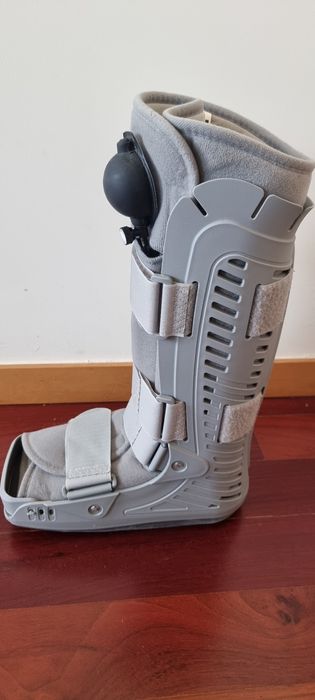 Canadianas Orthia Aço 02/02 com bota imobilizadora