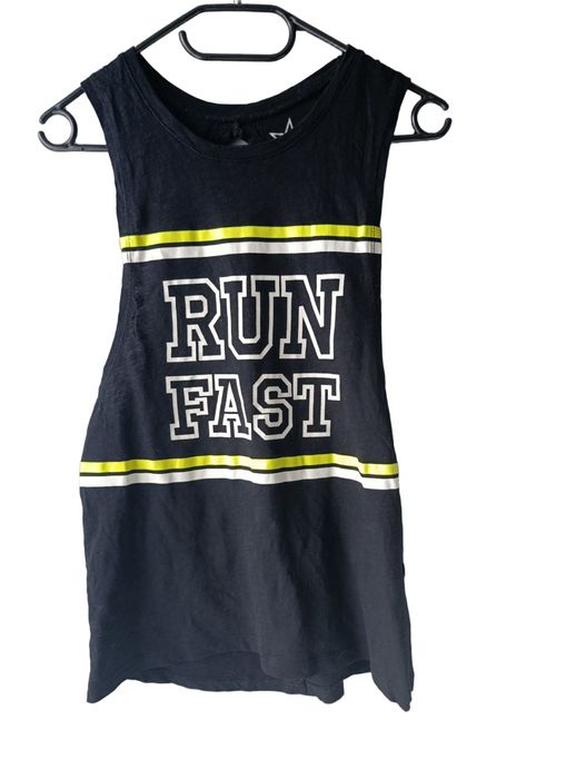 Bokserka idealna na siłownię z odkrytymi plecami . Terranowa rozm S