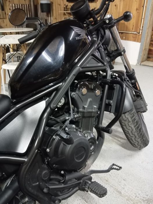 Honda rebel 500 poucos klm