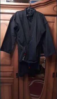Чёрное кимоно Blitz с штанами и поясом рост 160