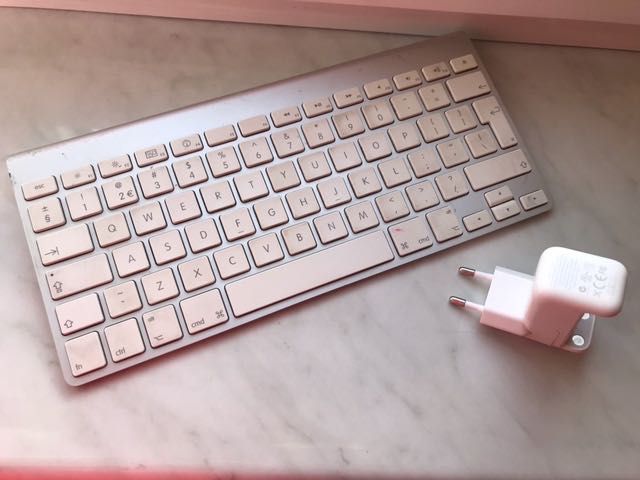 Apple Wireless Keyboard klawiatura bluetooth Mac Mini iMac MacBook