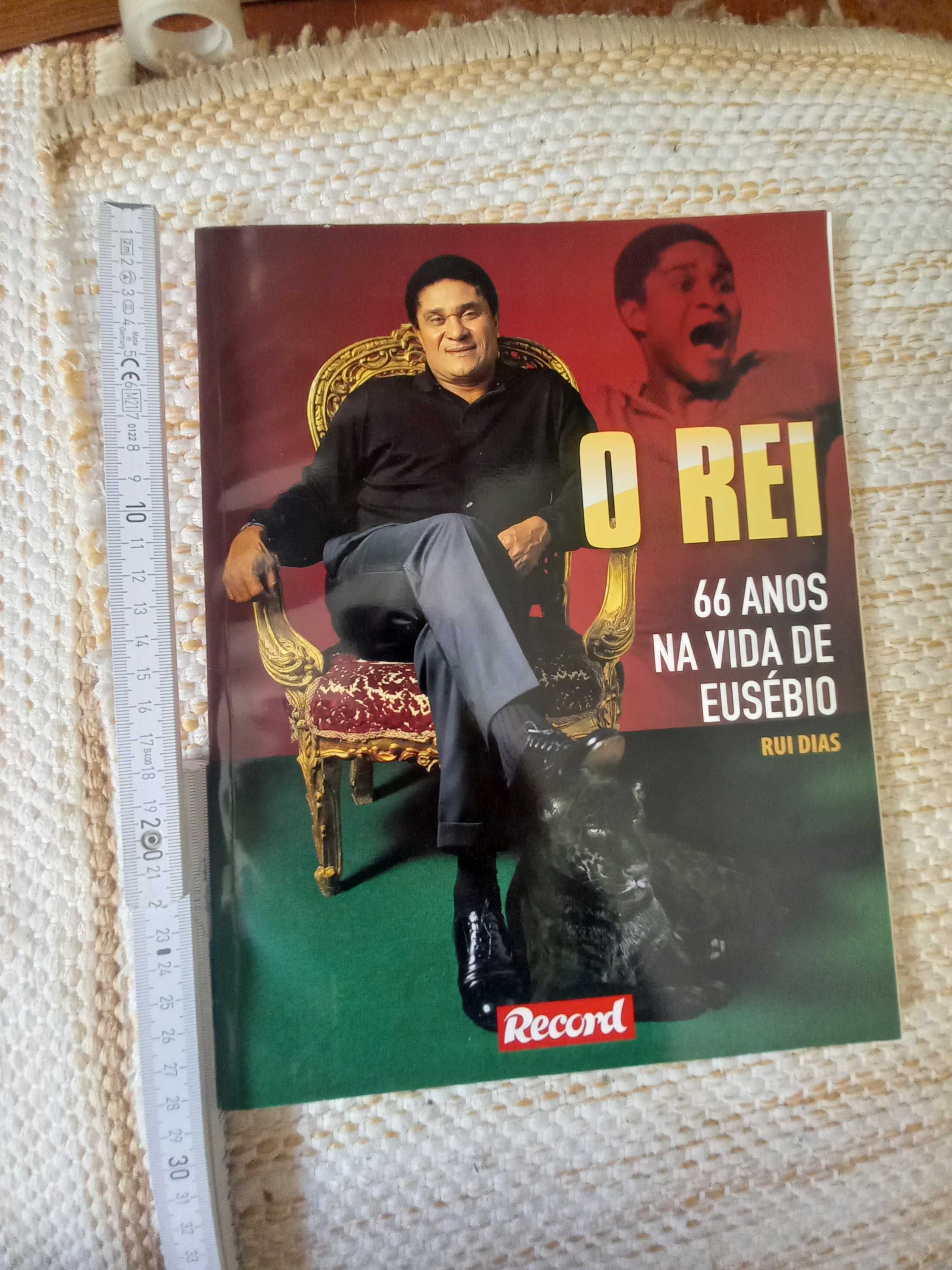 Revista especial sobre Eusébio jornal Record