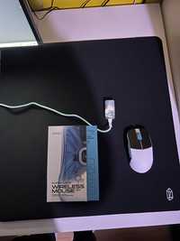 Rato Lamzu Mini PRO (4k) com mousepad da mesma marca