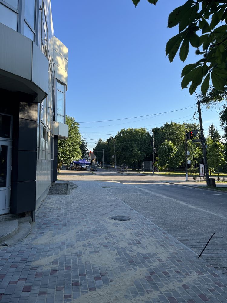Оренда нерухомості , нежитлове приміщення