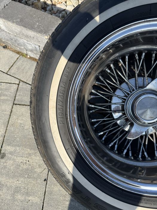 Felgi szprychowe z oponami