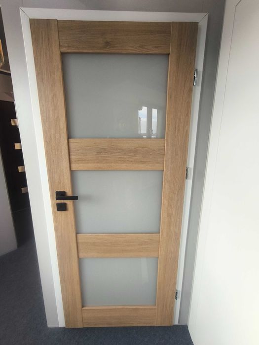 Drzwi wewnętrzne , skrzydła z demontażu wystawki RADOM. + ościeżnice