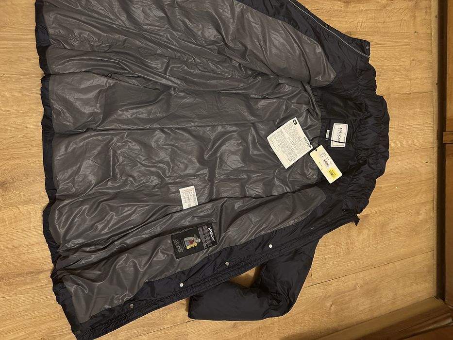 Фірмовий пуховик Geox