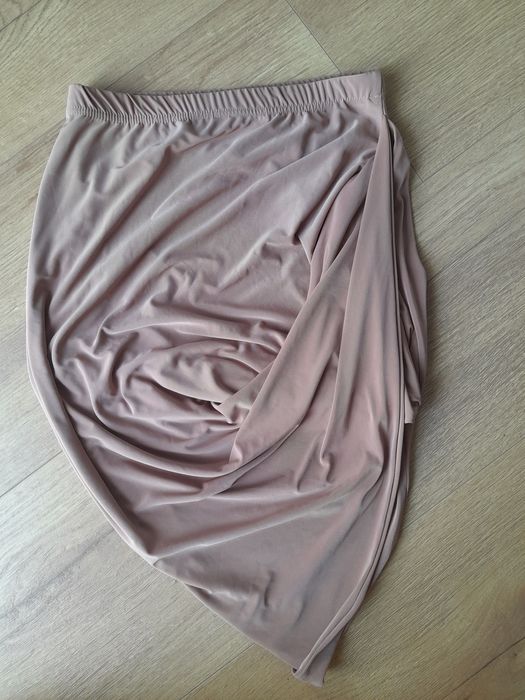 Asymetryczna spódnica brązowa rozm.M