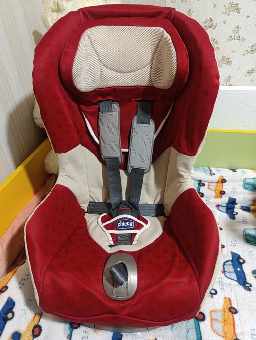 Автокрісло 9-18 кг