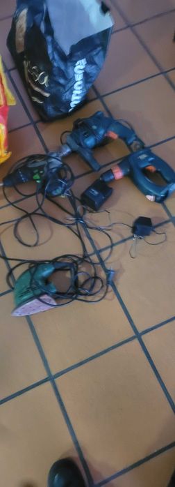 Vendo maquina de furar e de aparafusar usadas