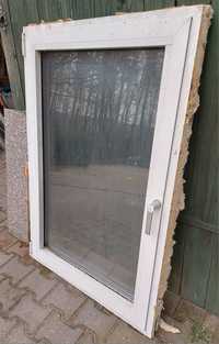 Okno z parapetem 85x124
