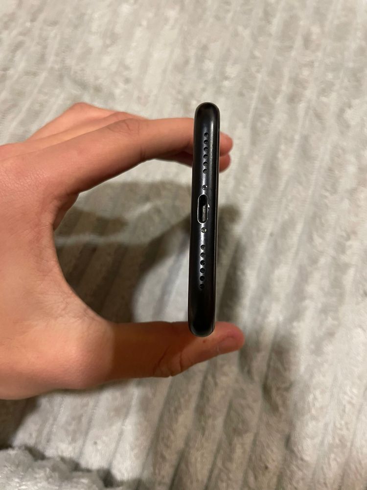 iphone XR 128gb.