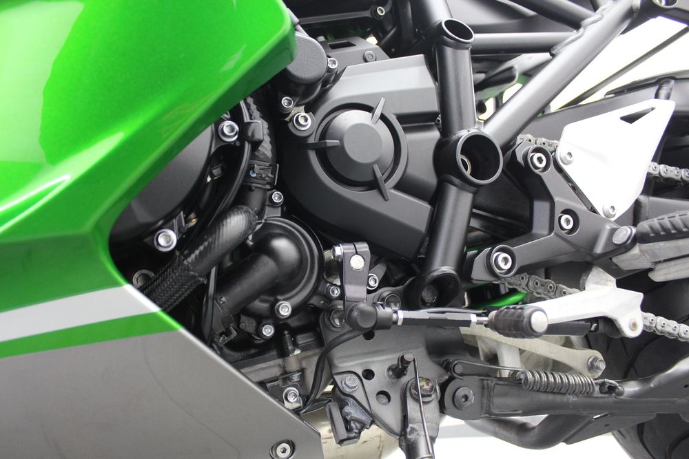 Kawasaki Ninja H2 SX